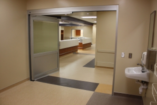 gt2150-manual-sliding-door-2 | NABCO Entrances