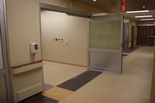 gt2150-manual-sliding-door-3 | NABCO Entrances